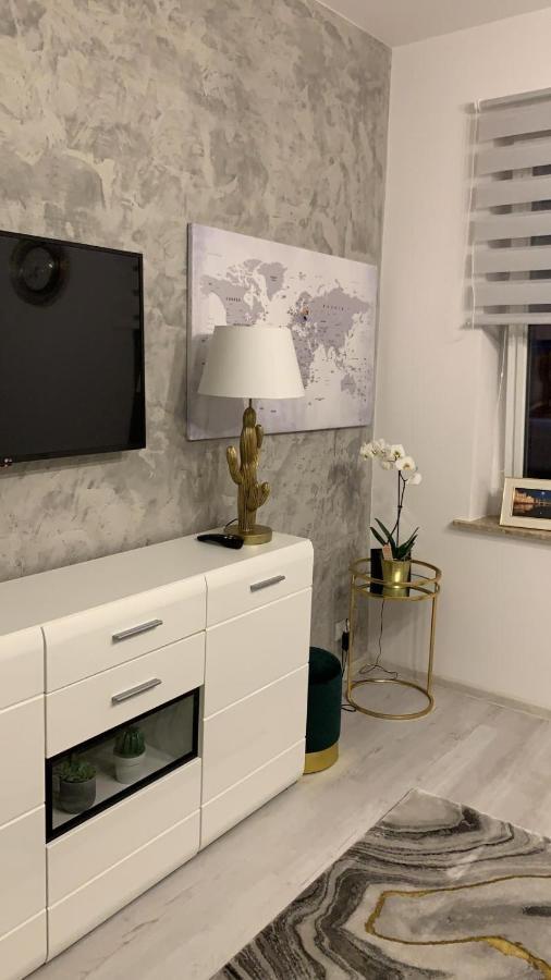 Apartament Kaktus Opoleアパートメント エクステリア 写真